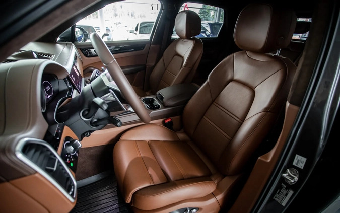 Porsche Cayenne cena 539900 przebieg: 25821, rok produkcji 2021 z Nowa Sarzyna małe 781